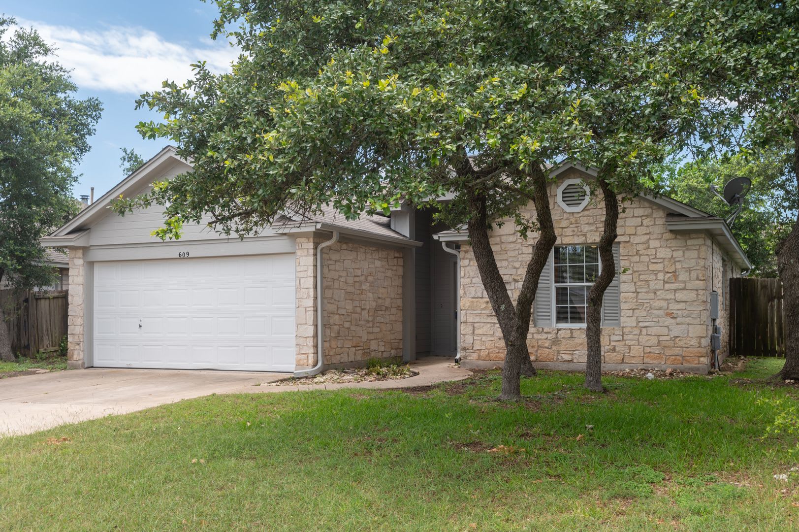 Leander Single Story for Rent – photo 1