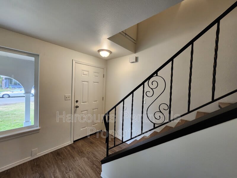 3234 Goldmaur Court SE – photo 3