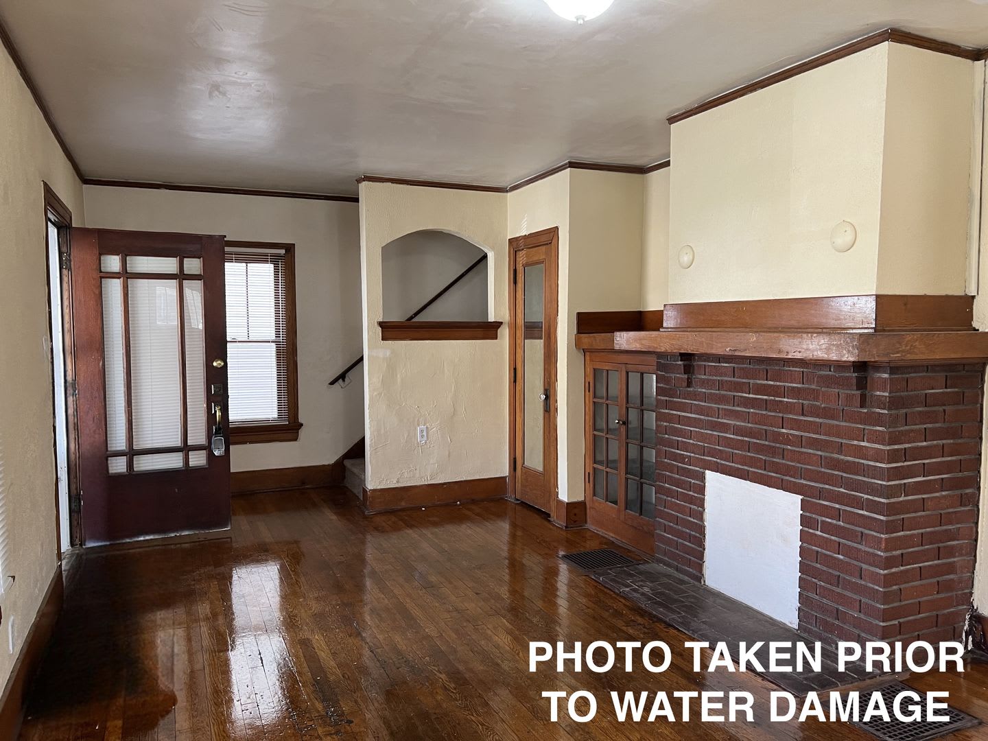 For Sale Large 3 Bedroom – photo 2