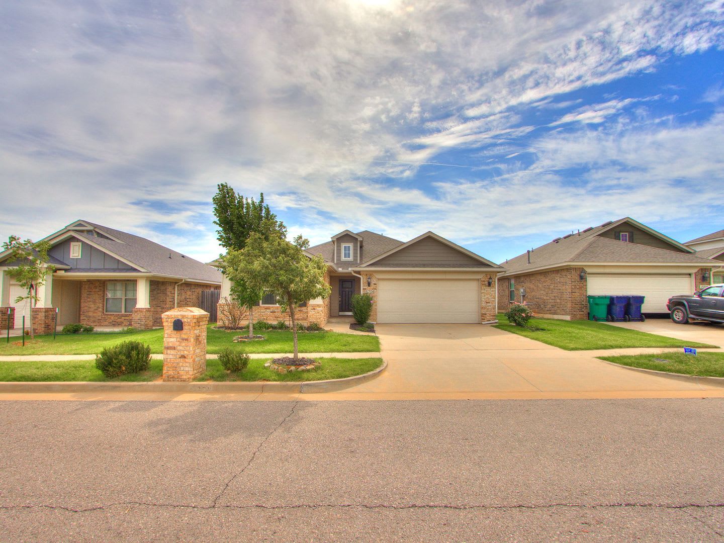 Beautiful 4 Bed 3 Bath in Deer Creek Schools – photo 3