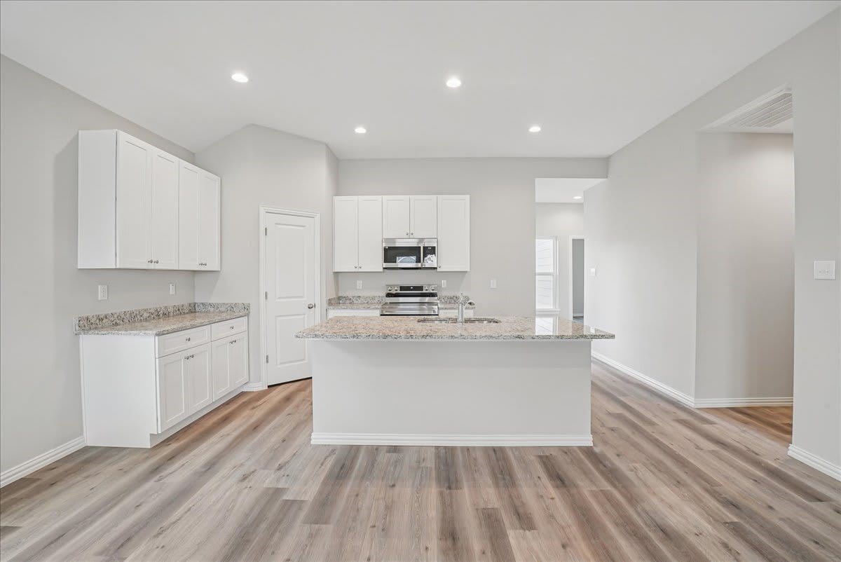 4704 Delano Street – photo 4