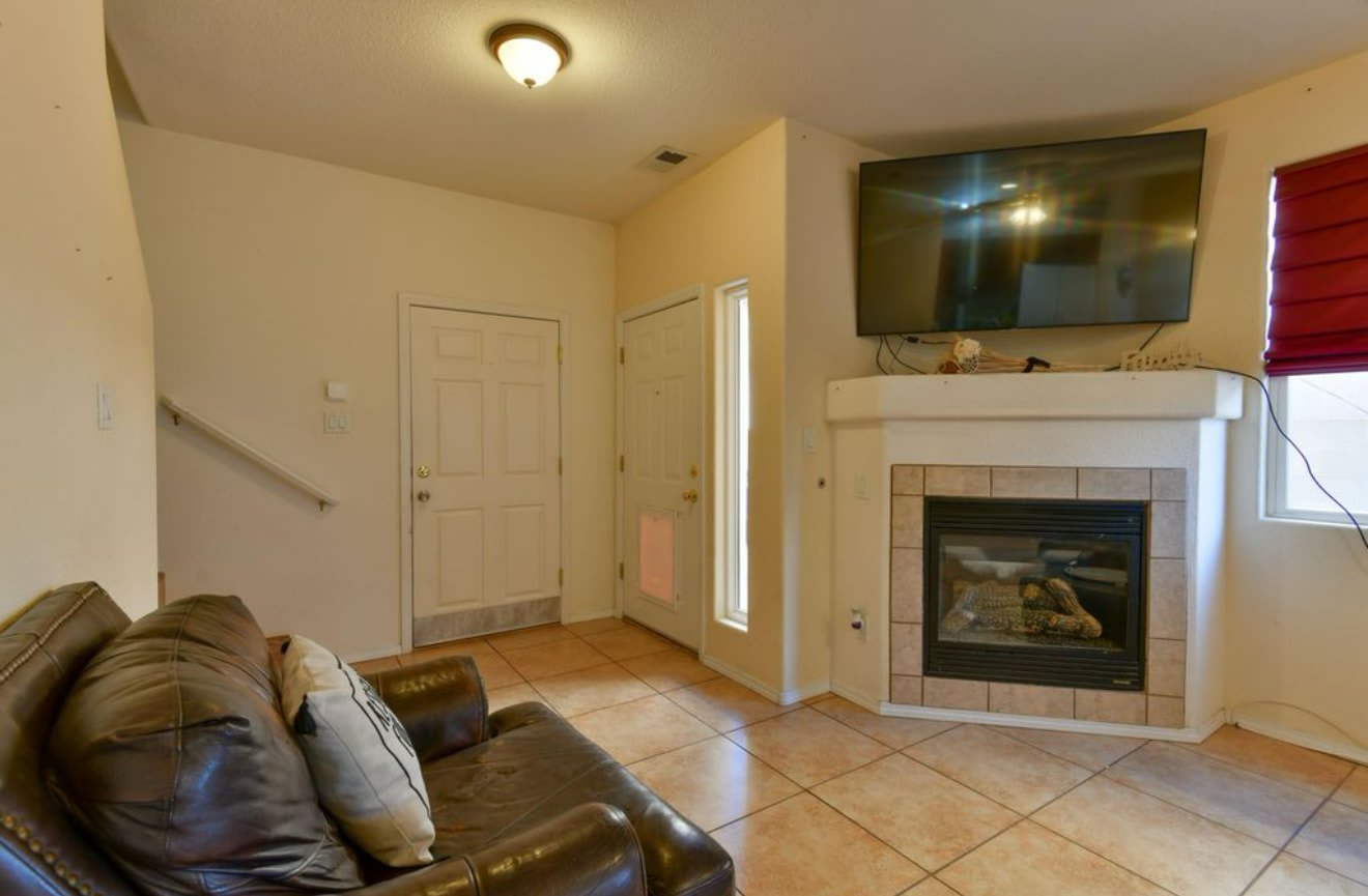 13615 Shaffer Ct Se – photo 4