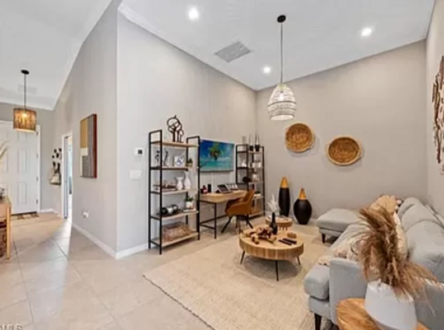 New Construction Very Modern 2 Plus A Den 2Nd Floor Condo With Golf Esplanade Golf Country Club New Construction – photo 2