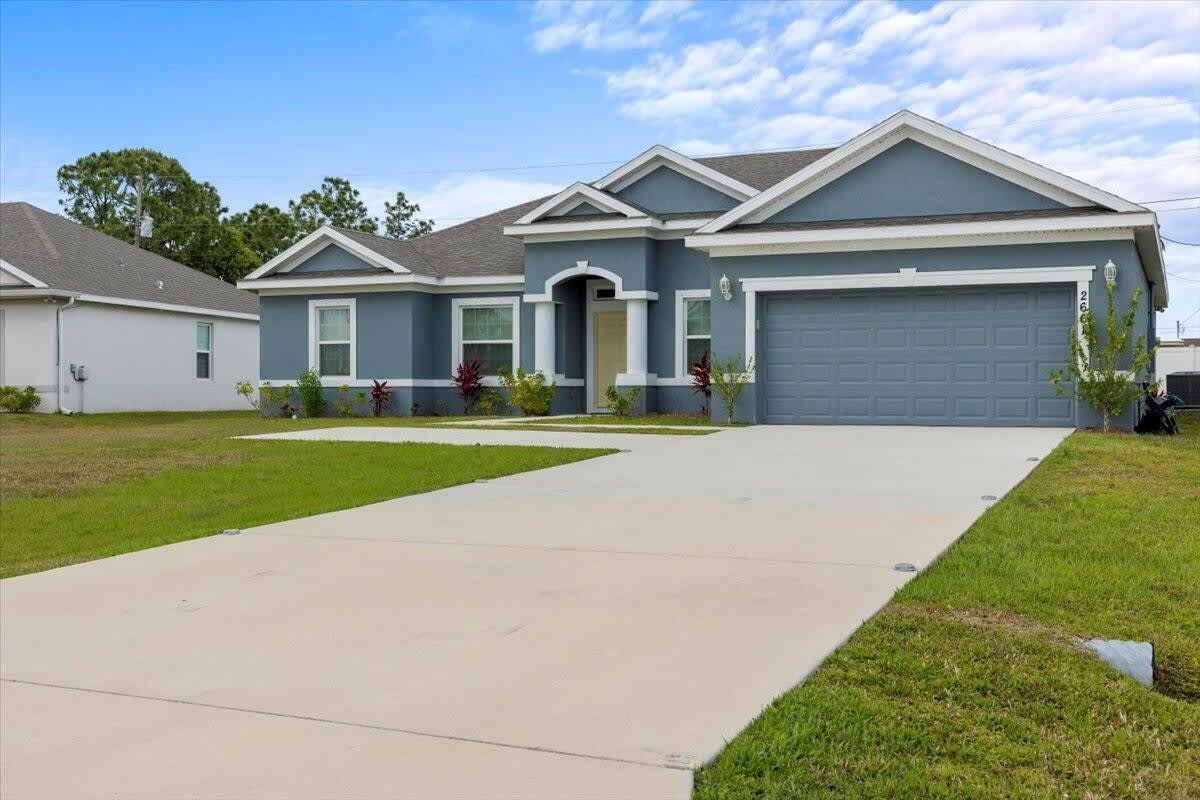 2661 SW Import Drive – photo 2