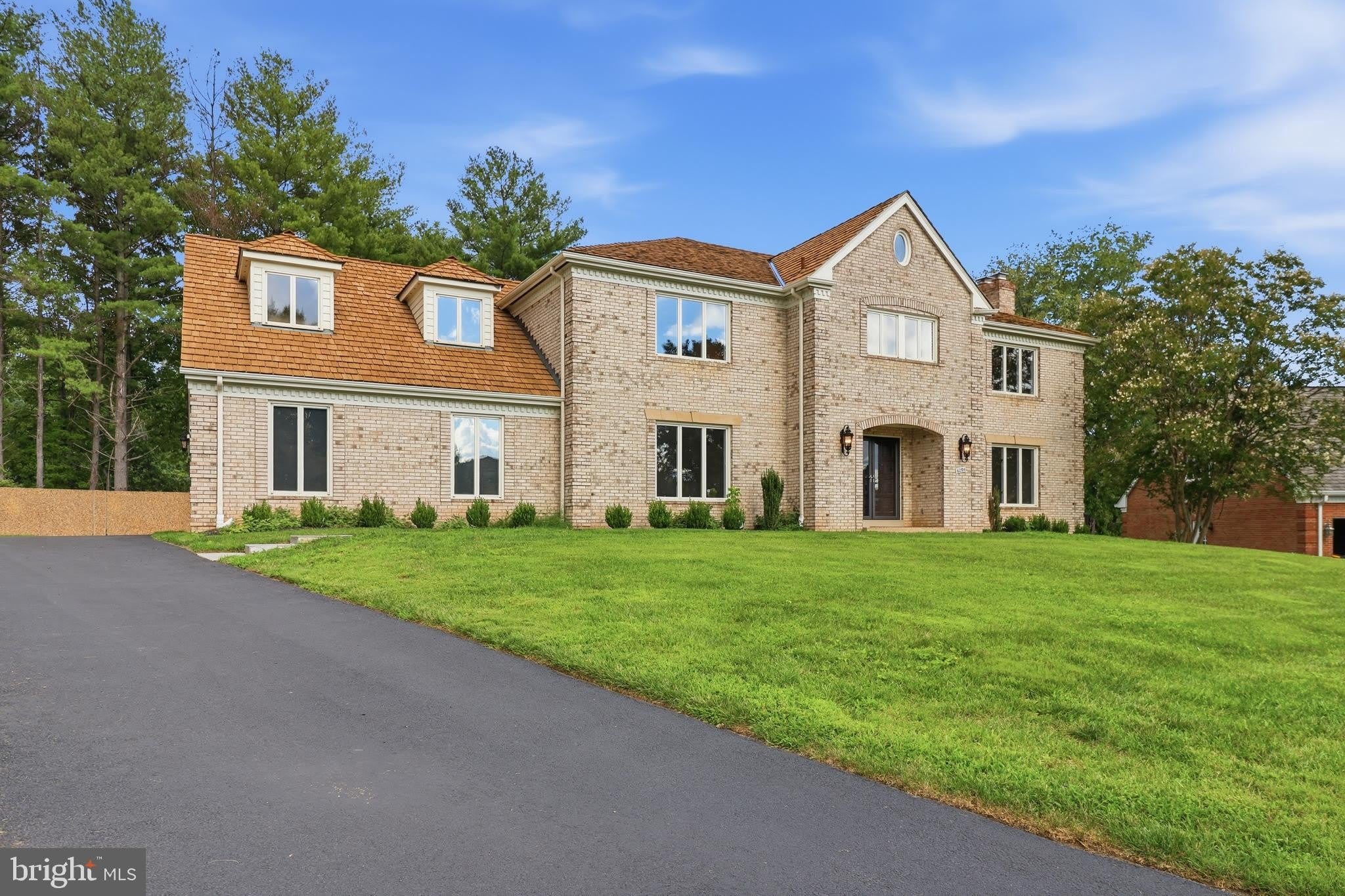 6294 DUNAWAY Court – photo 1