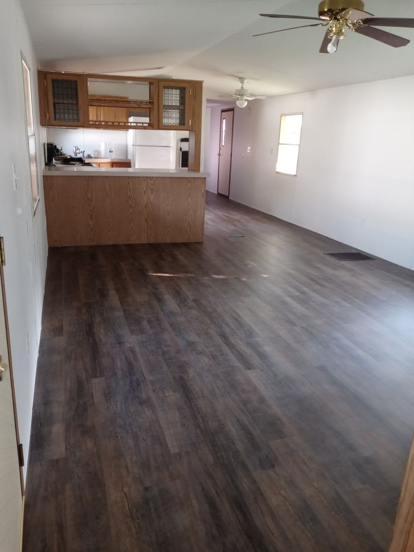 Mobile Home with Covered Front Porch – photo 4