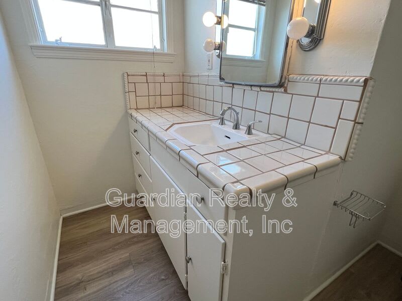 535 W. Edgemont Ave. – photo 5