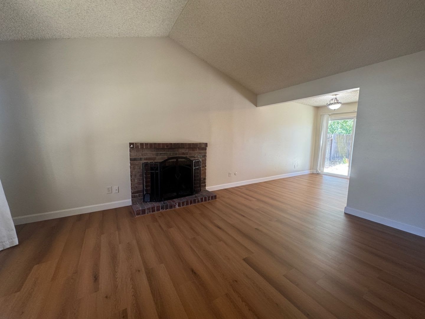 Recently Remodeled Four Bedroom Rosemont Home with Large Backyard! – photo 4