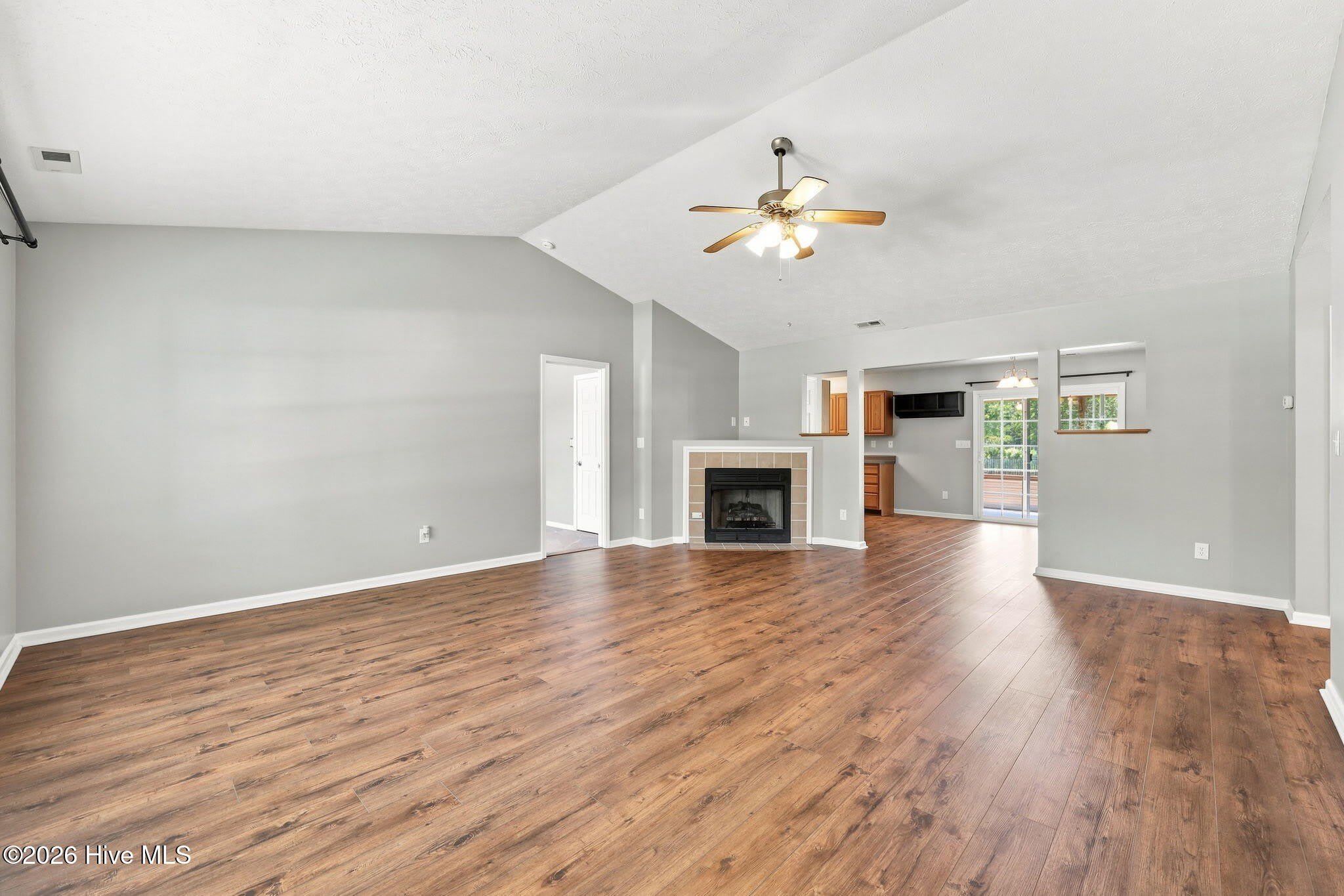 308 Carrie Court – photo 4