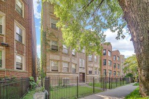 8146 S Maryland Avenue – photo 1
