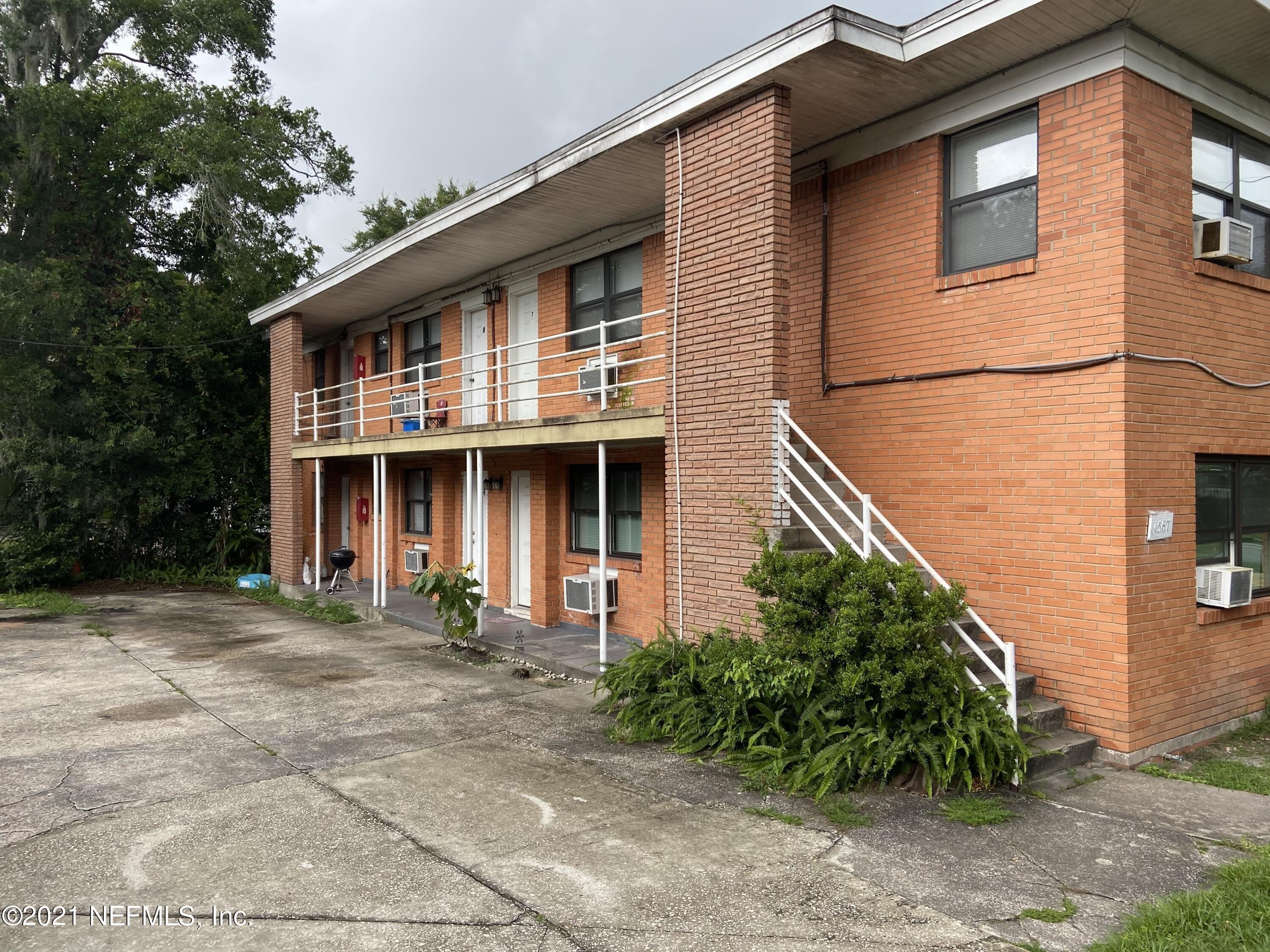 1205 LASALLE Street – photo 1
