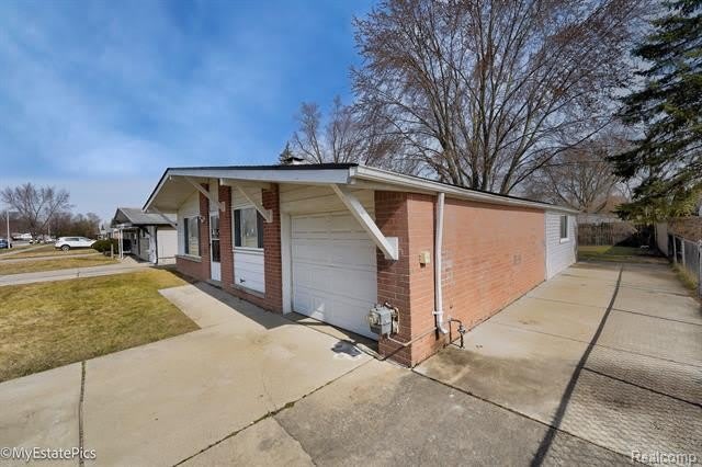 547 S Hawthorne Street – photo 5