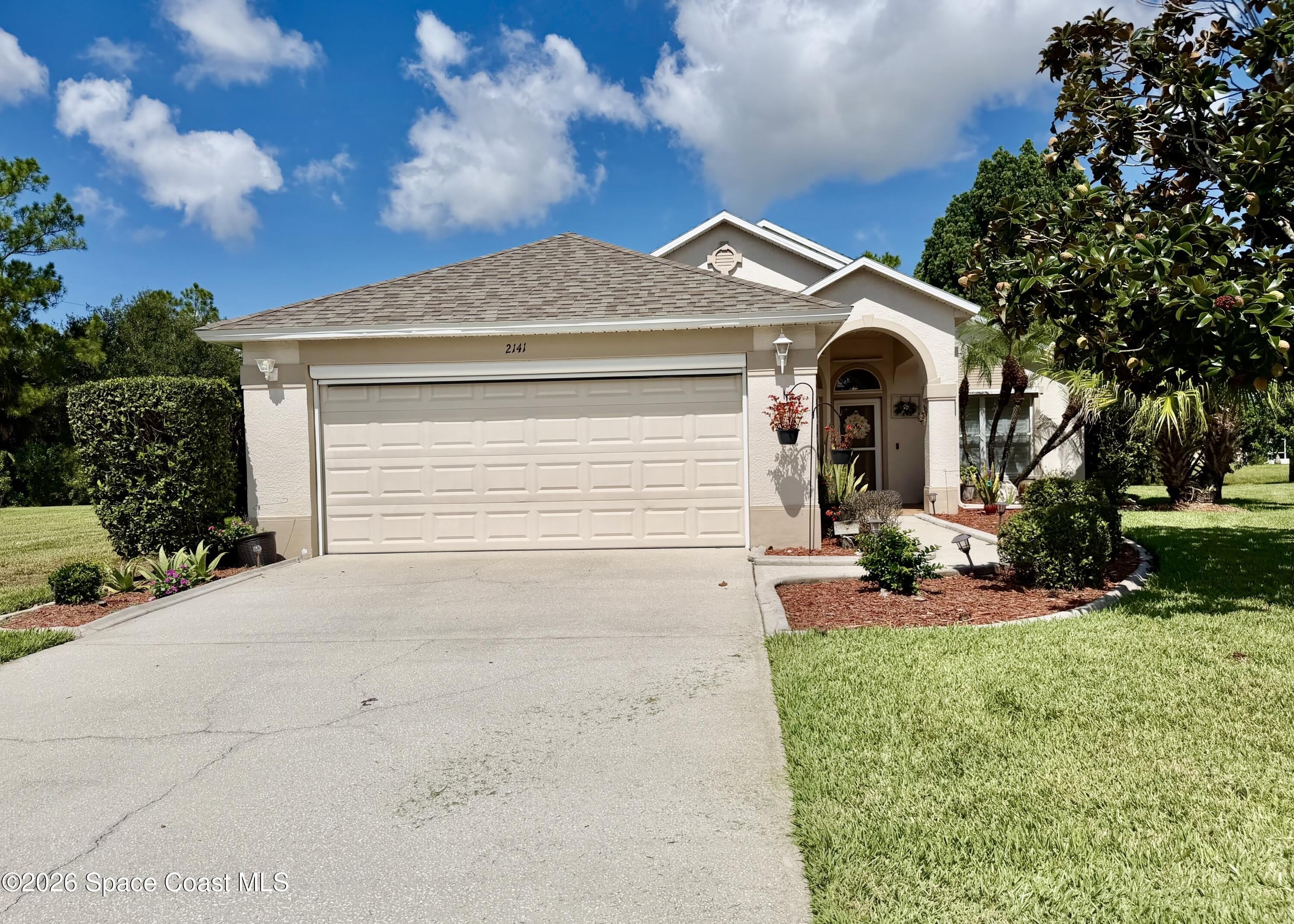 2141 Chinaberry Circle SE – photo 2