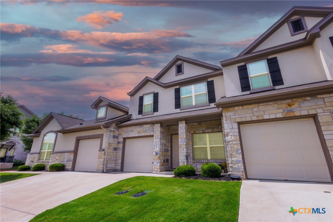 1416 Bichon Bend – photo 1