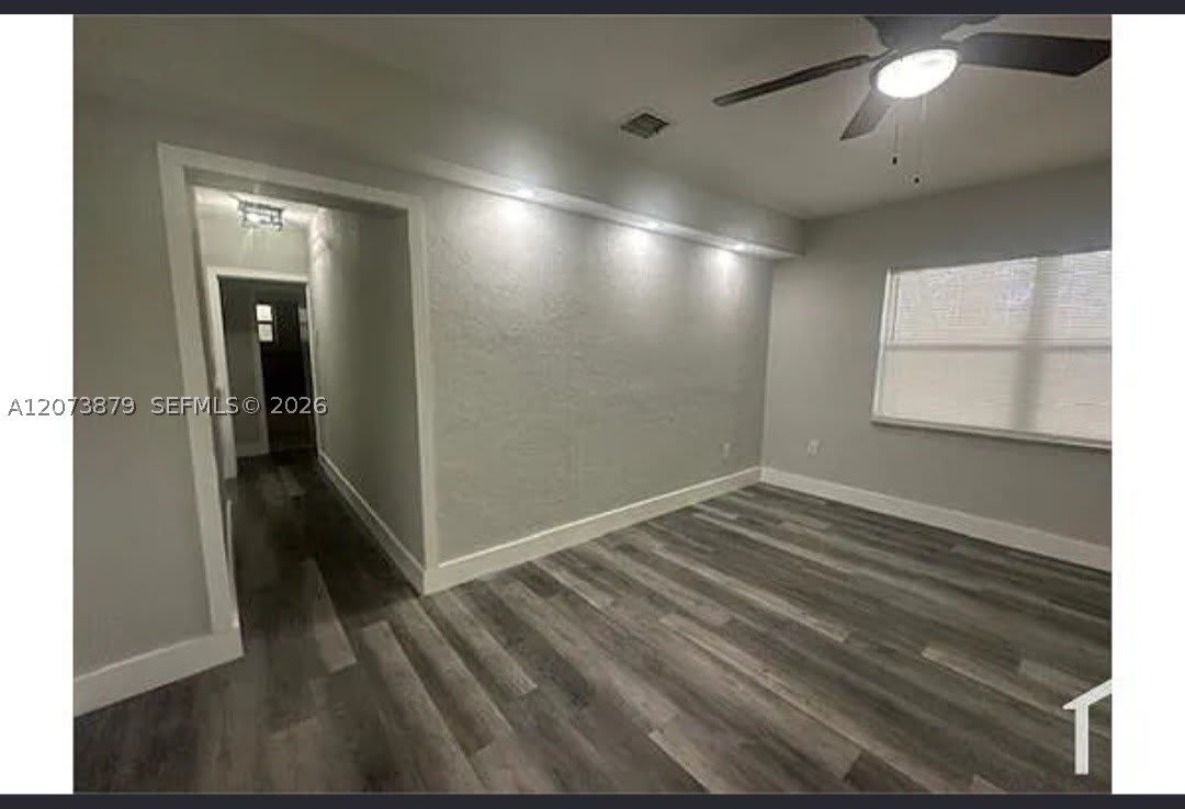 2154 NE 168th St – photo 2