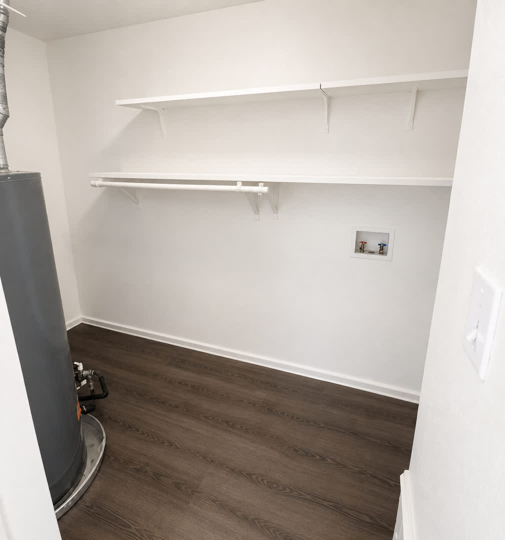 For Lease – photo 3
