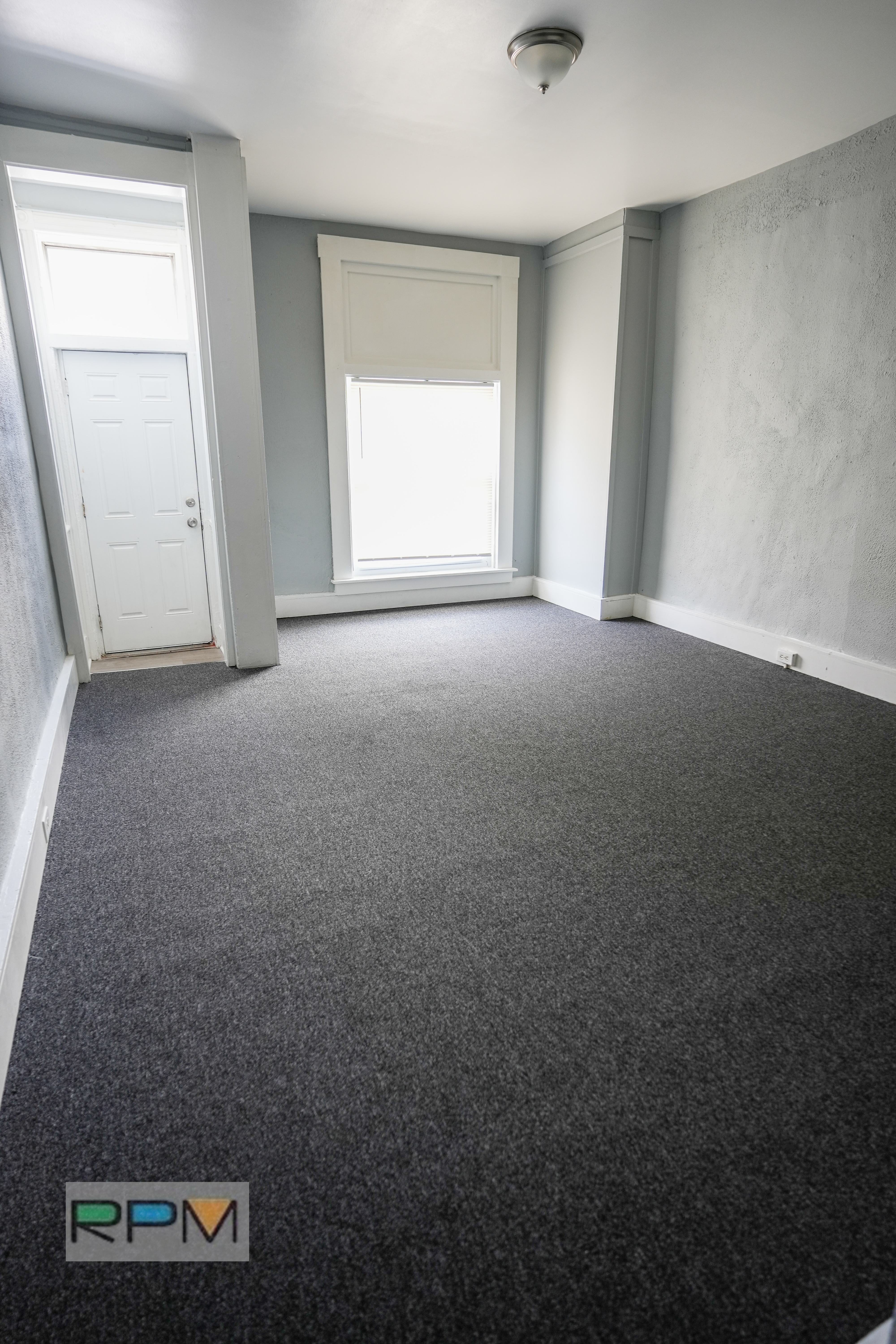 708 N Kenwood Ave – photo 2