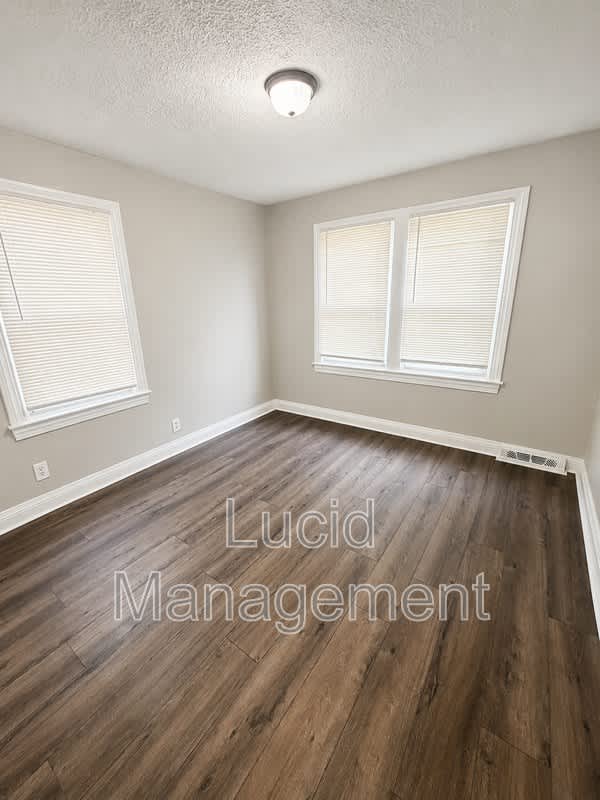 3659 Lentz Avenue – photo 4