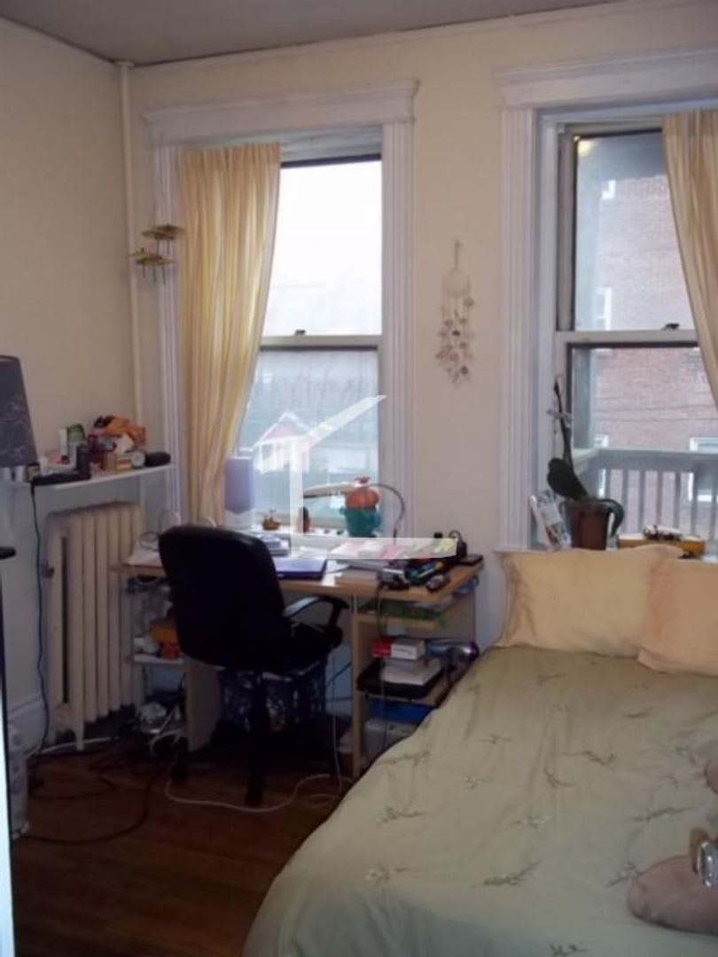 Huge 5 Bed Steps From Bu – photo 5
