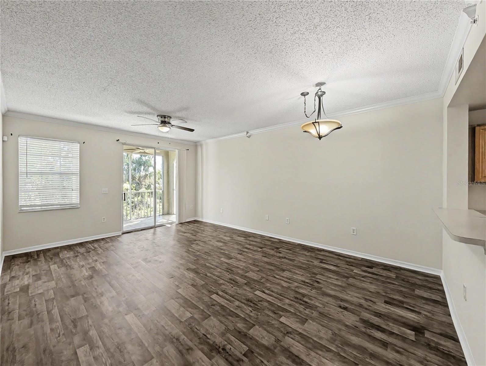 5701 BENTGRASS Drive – photo 3