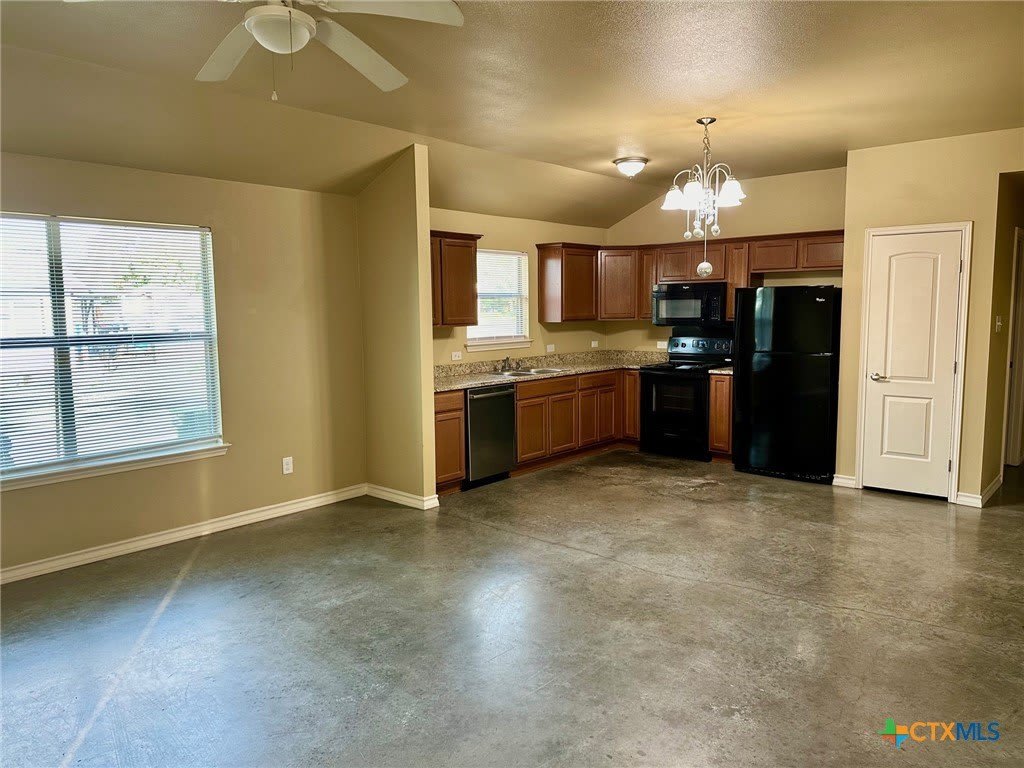 1400 Clyde Street – photo 2