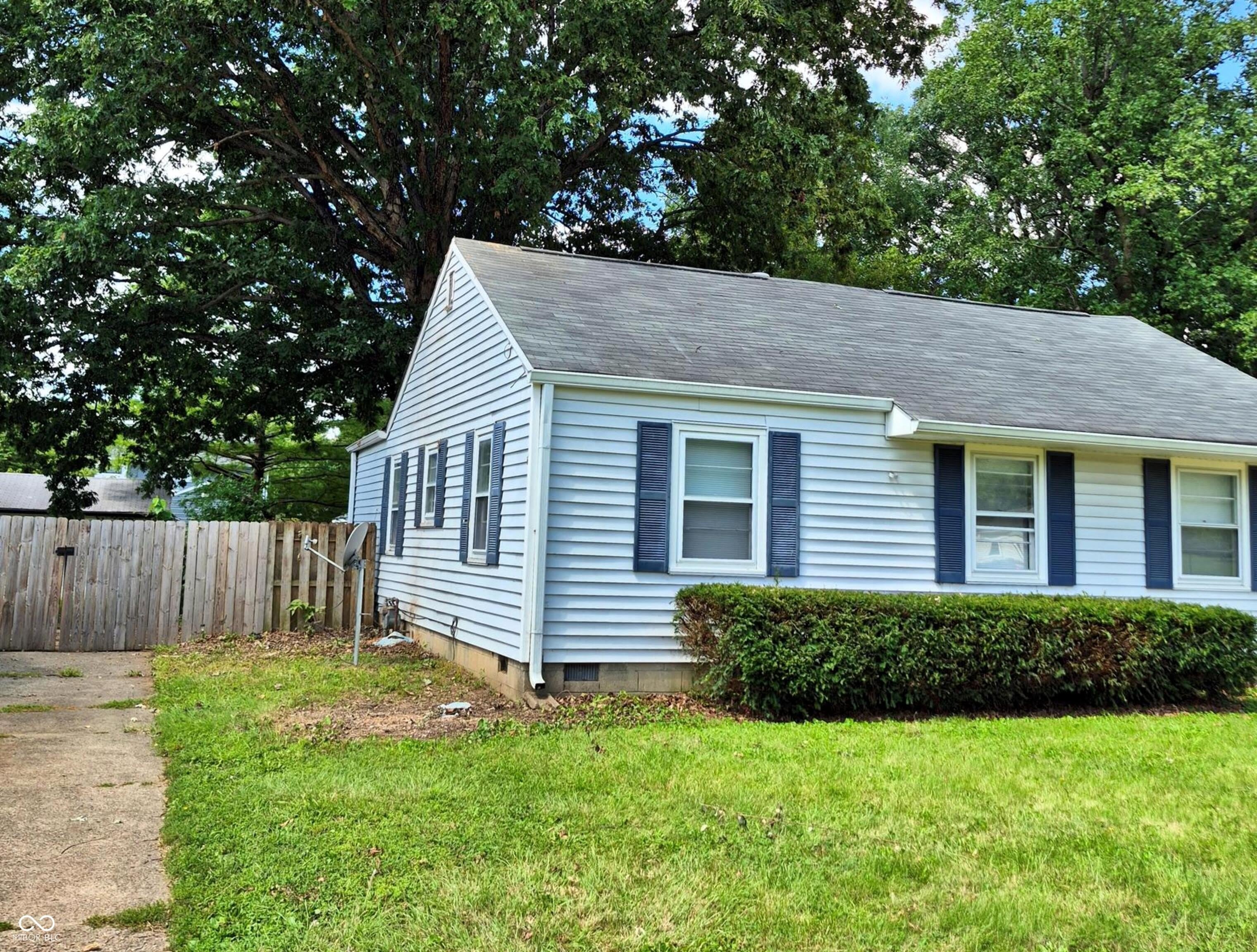 1126 Allison Avenue – photo 2