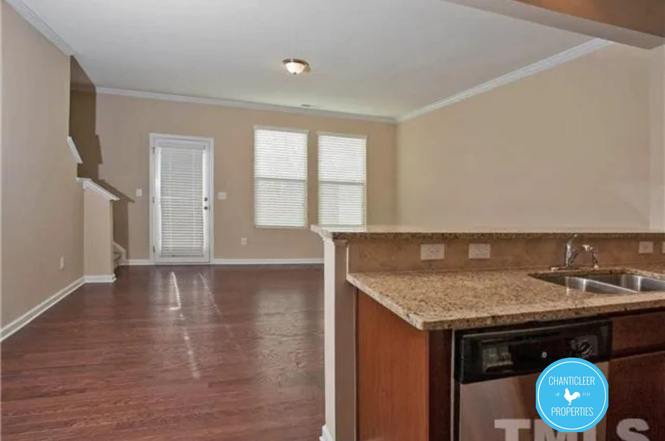 2219 Sunny Cove Dr – photo 3