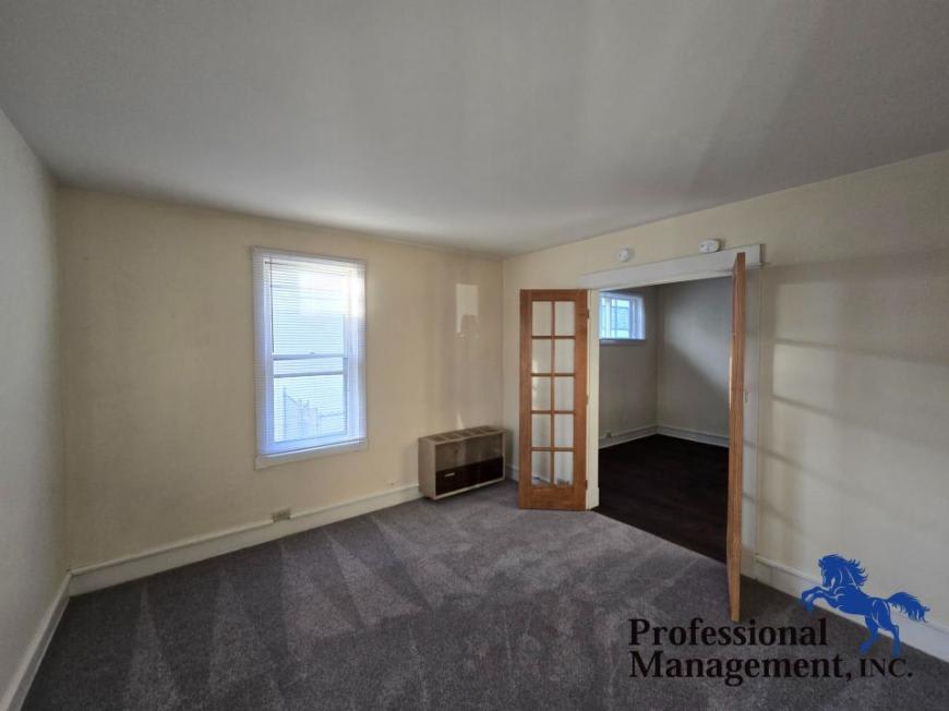25 Alderson Ave. – photo 2