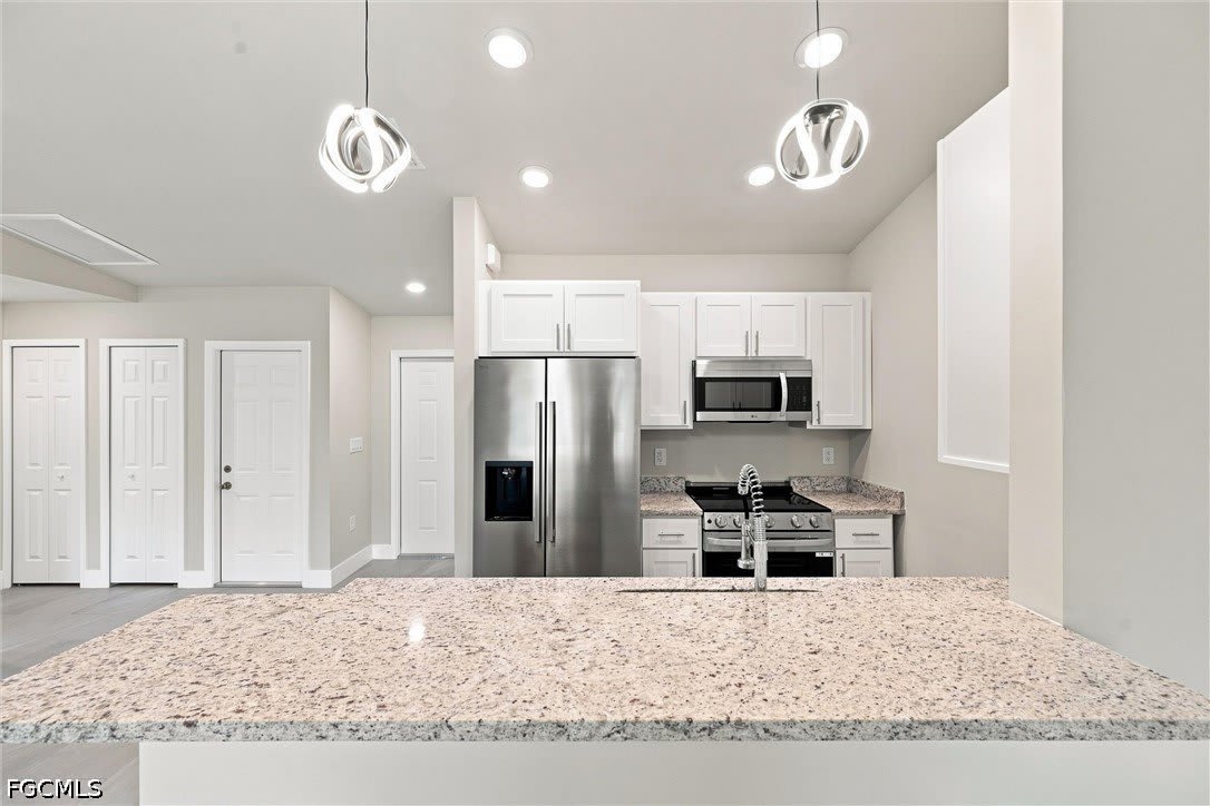 736 738 Gilbert Avenue S – photo 1