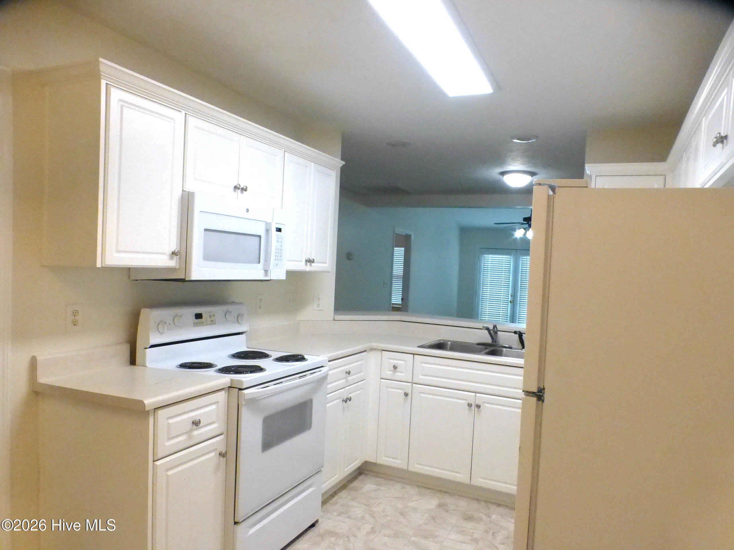 1433 Anna Way E – photo 3