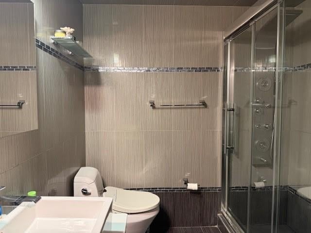 187 Bay 31st Street – photo 5