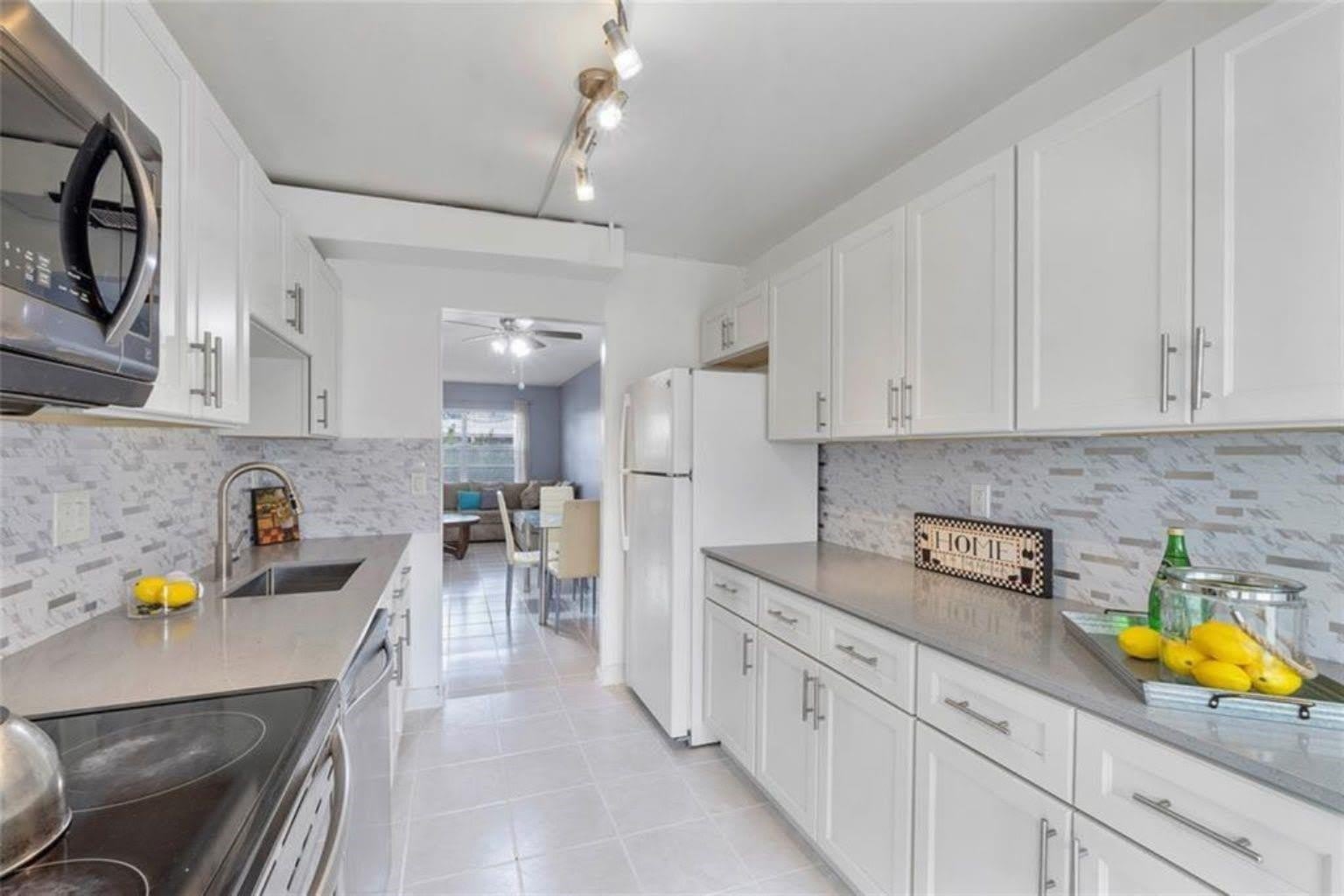7500 NW 5th Court – photo 2