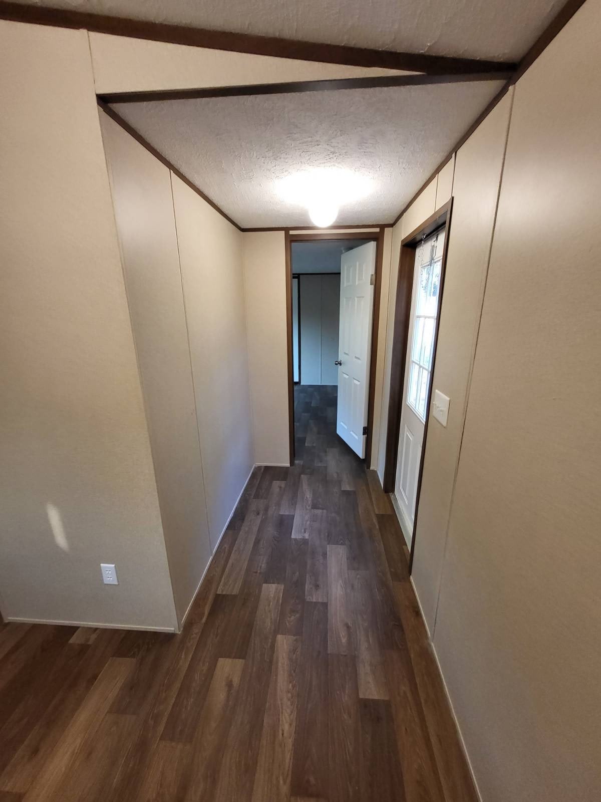 1459 Delmar Dr. – photo 4