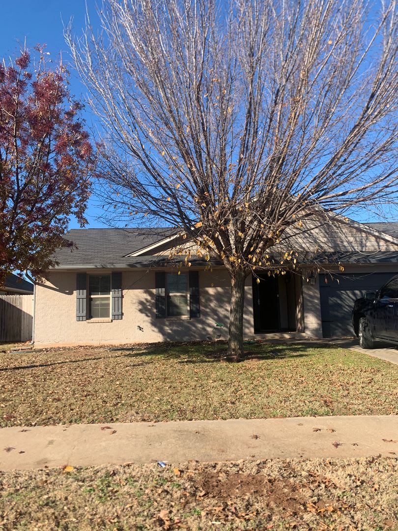 Remodeled 3 Bedroom near Moore – photo 1