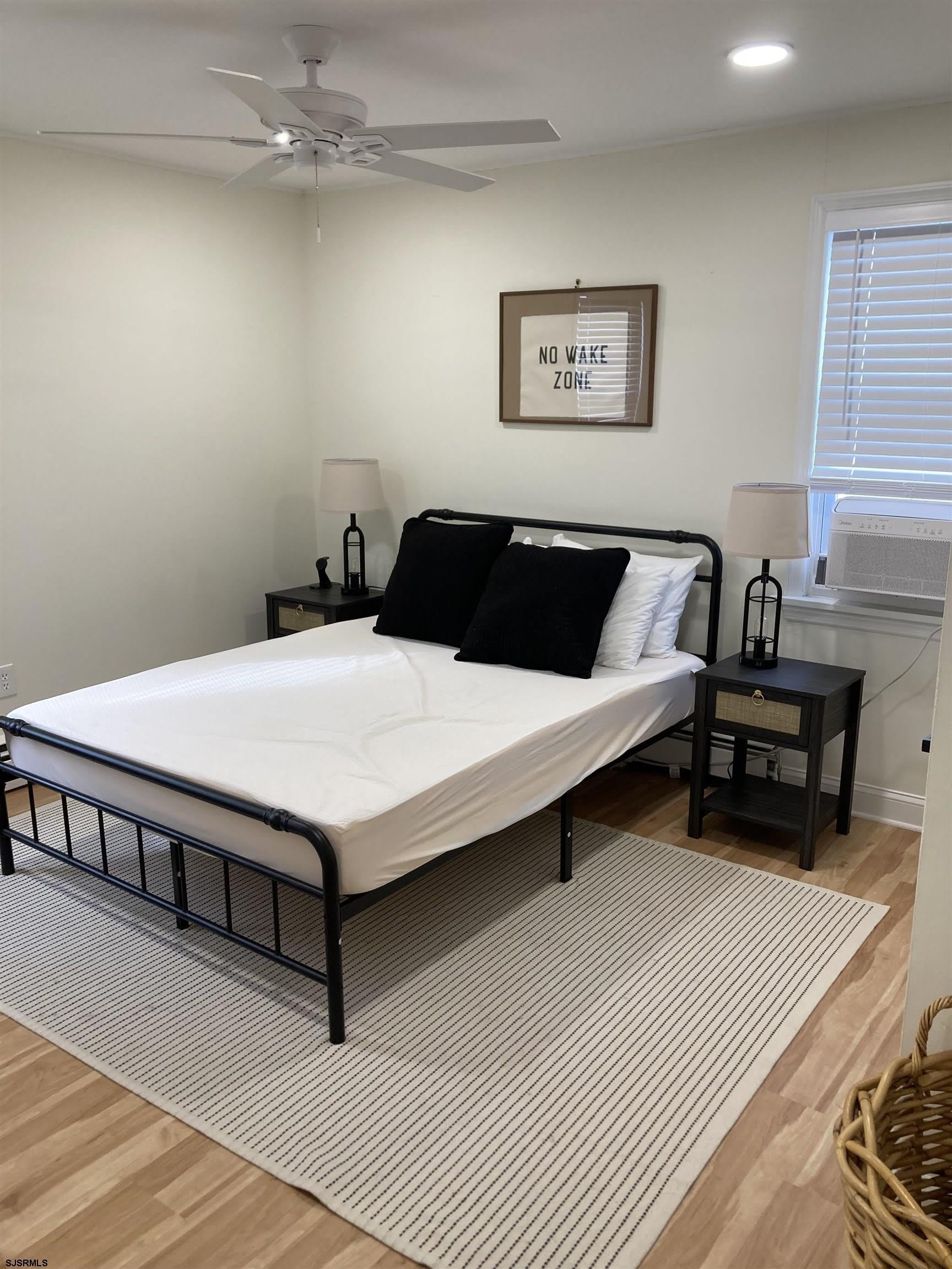 271 S 38 Street – photo 3