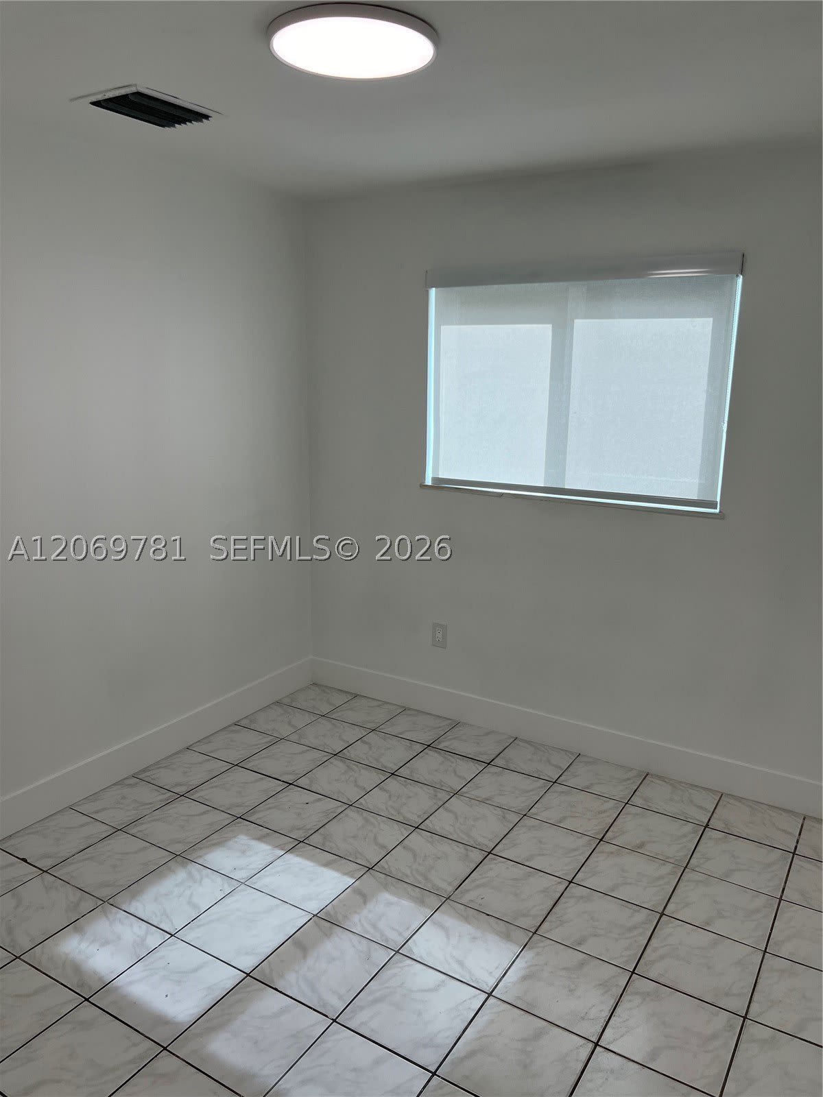 13735 Nw 23Rd Ave – photo 5