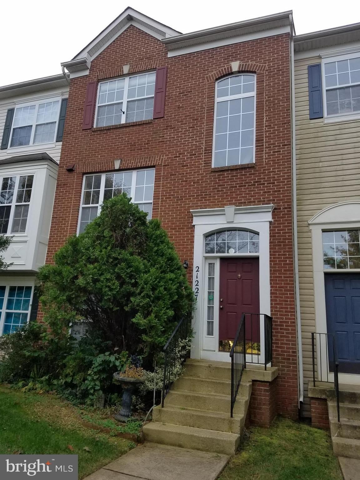 21227 DELEVAN Way – photo 1