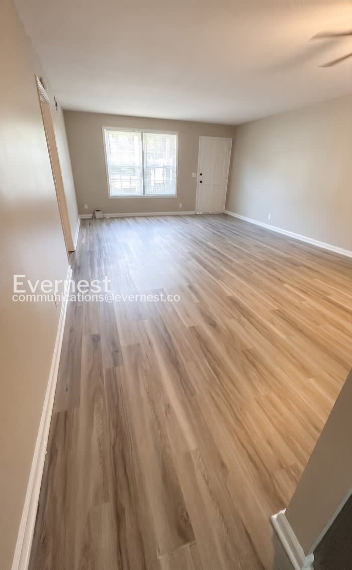 483 Ellenwood Drive – photo 5