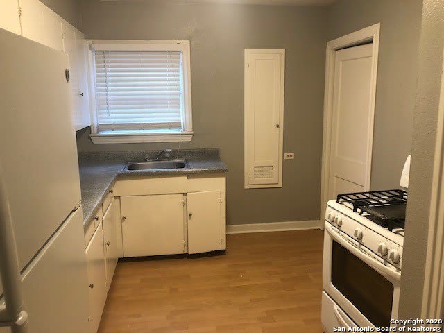 726 E GRAYSON ST – photo 3