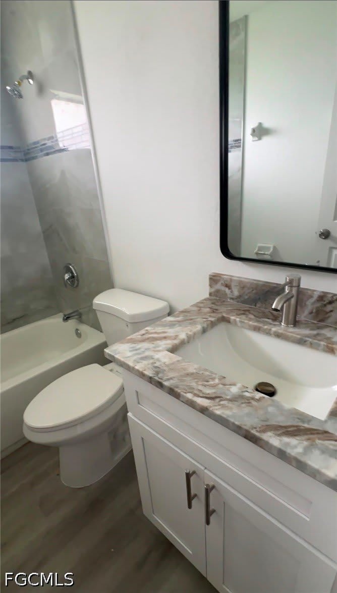 307 Homer Avenue S – photo 3