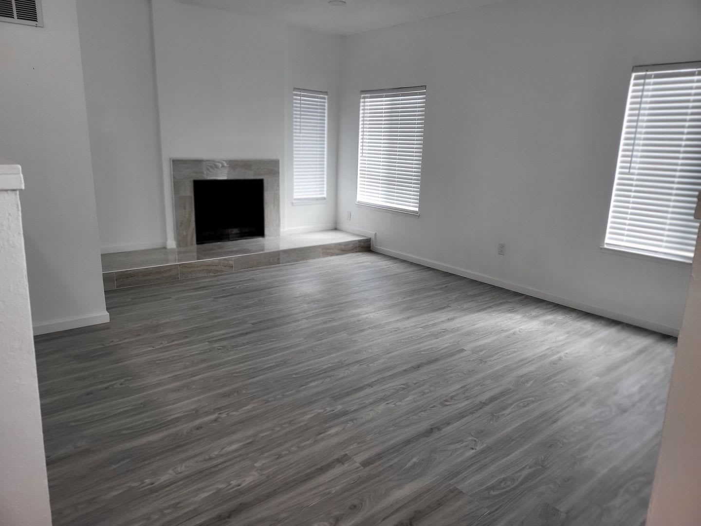 Beautifully remodeled 3 bedroom, 2 bath Home with bonus room – photo 3