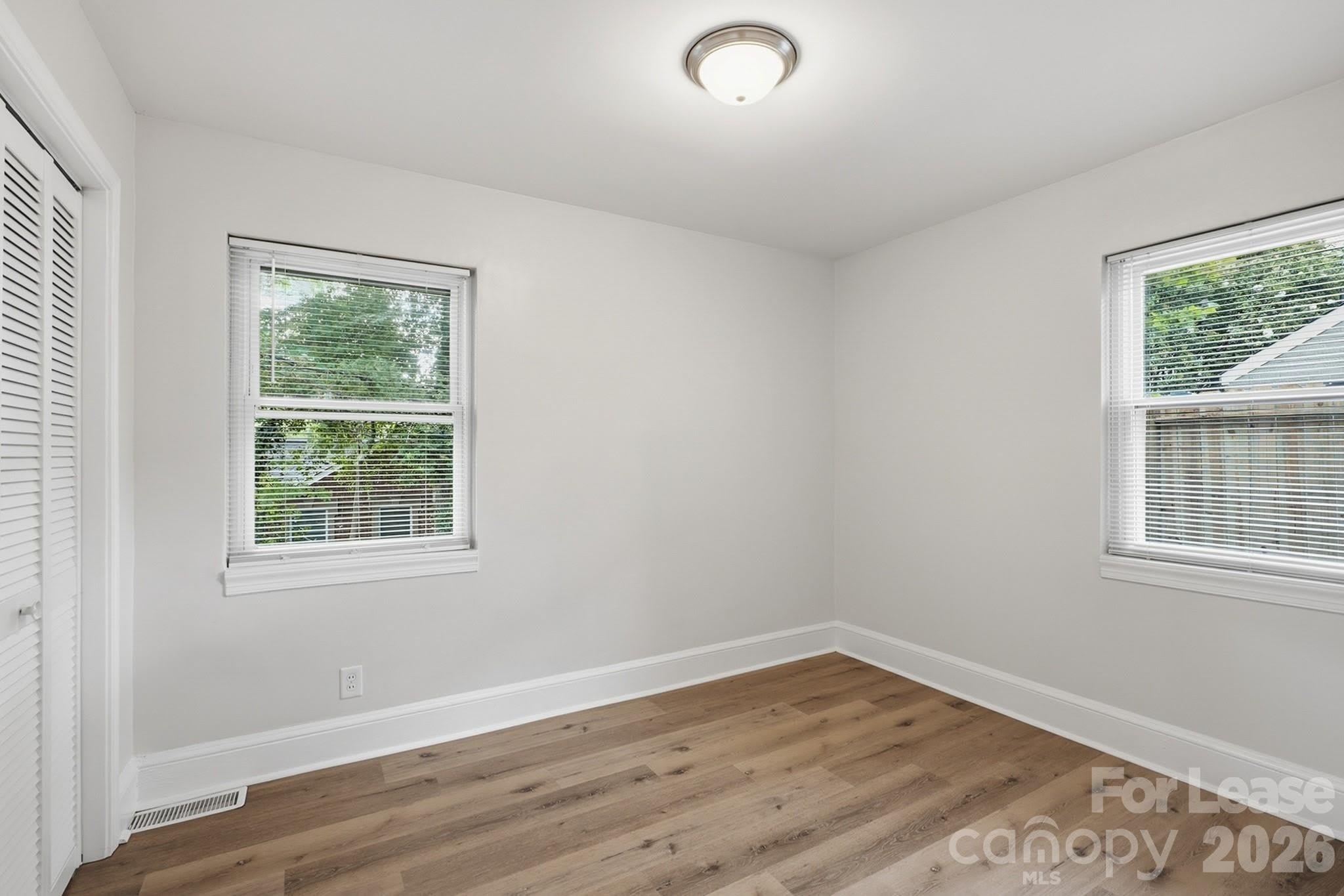 3101 Selwyn Avenue – photo 5