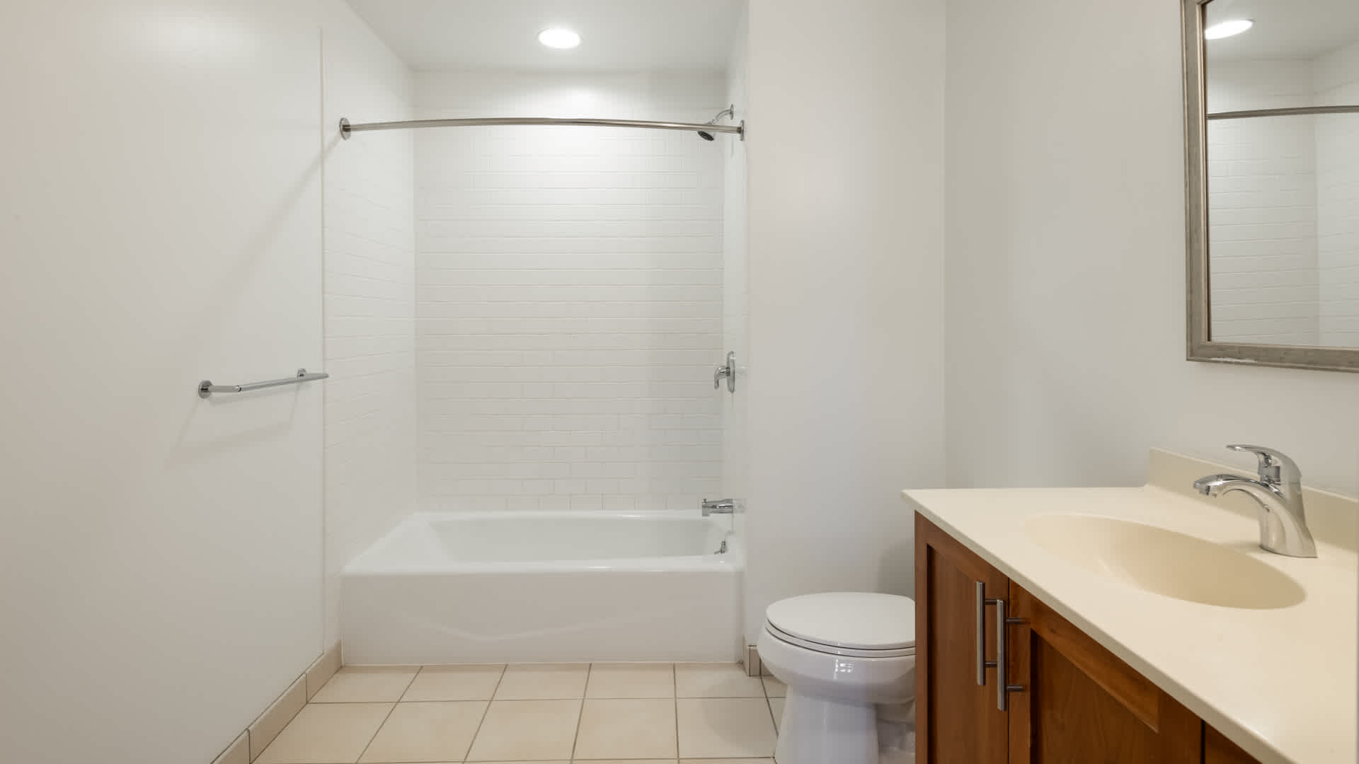 The West End Apartments-Asteria, Villas and Vesta – photo 3