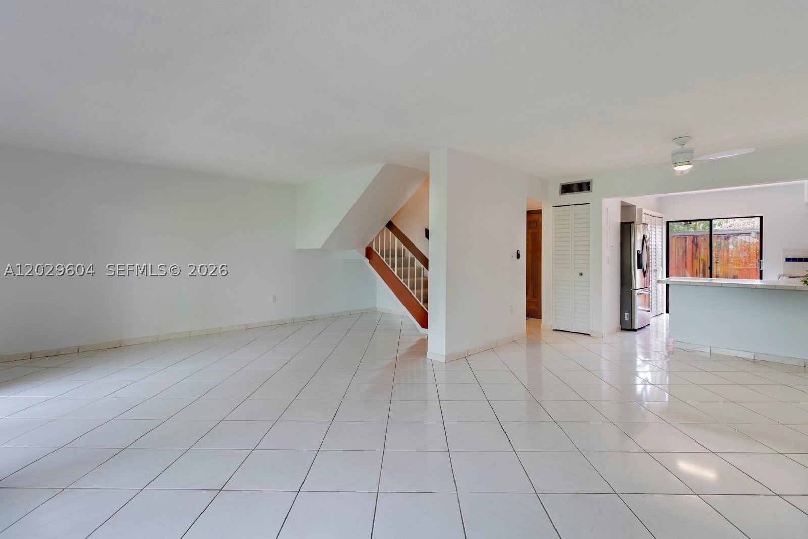 3804 SW 79th Ave – photo 2
