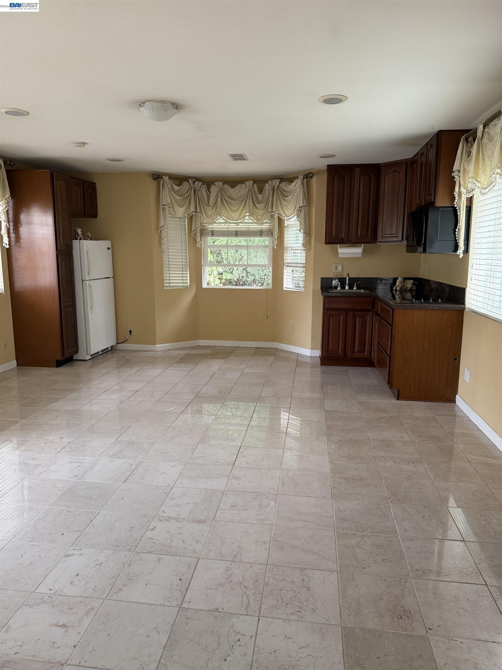 3885 Aragon Lane – photo 4