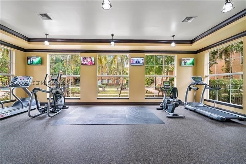 8030 N Nob Hill Rd – photo 3