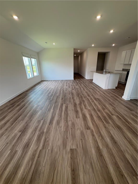 201 Nw Granny Smith Street – photo 3