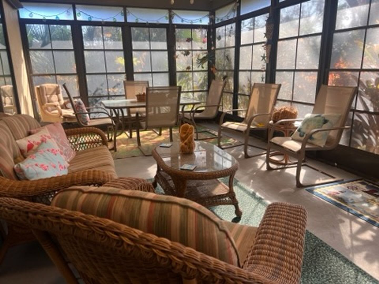 Bring your dog! 2 bedroom, 2 bath, Single family home in South Venice – photo 3