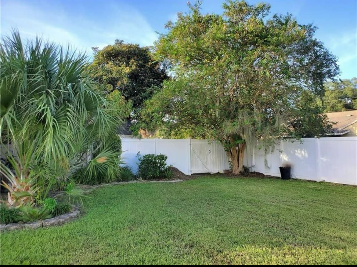 5220 Royal Oak Drive – photo 4