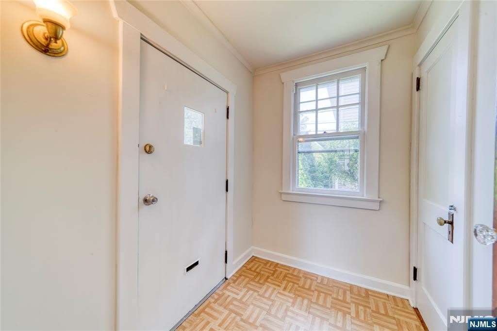 824 Linden Avenue – photo 3